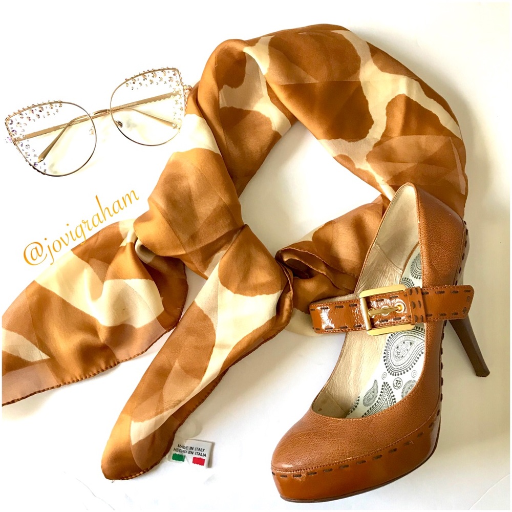 🌸HP🌸 SYMPHONY Vintage Animal Print Scarf